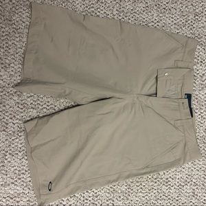 Oakley golf shorts